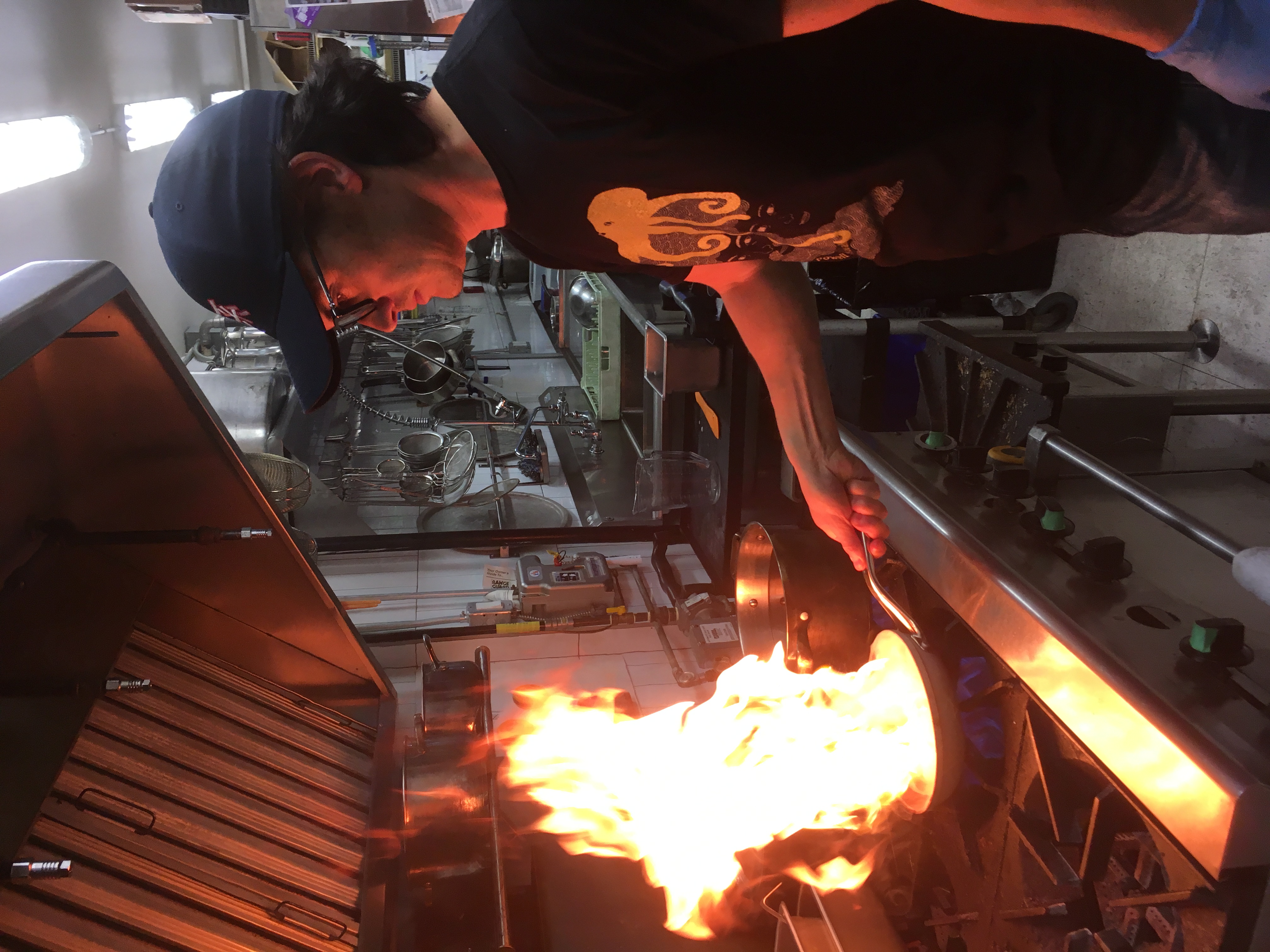 Ramen being cooked at Nikkei Ramen-ya